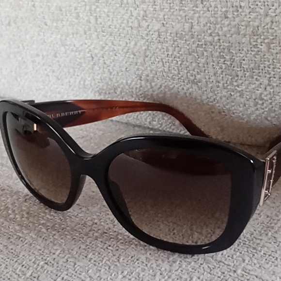 BURBERRY SUNGLASSES 57mm Gradient Butterfly Brown Grey B 4248 with CASE - Picture 6 of 8